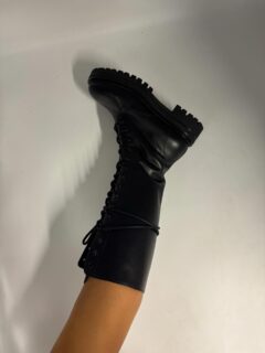 NEW Combat boot🪐 

Perfetto con i vestitini anche in estate! 

#marzollashop #newcollection #fw2526